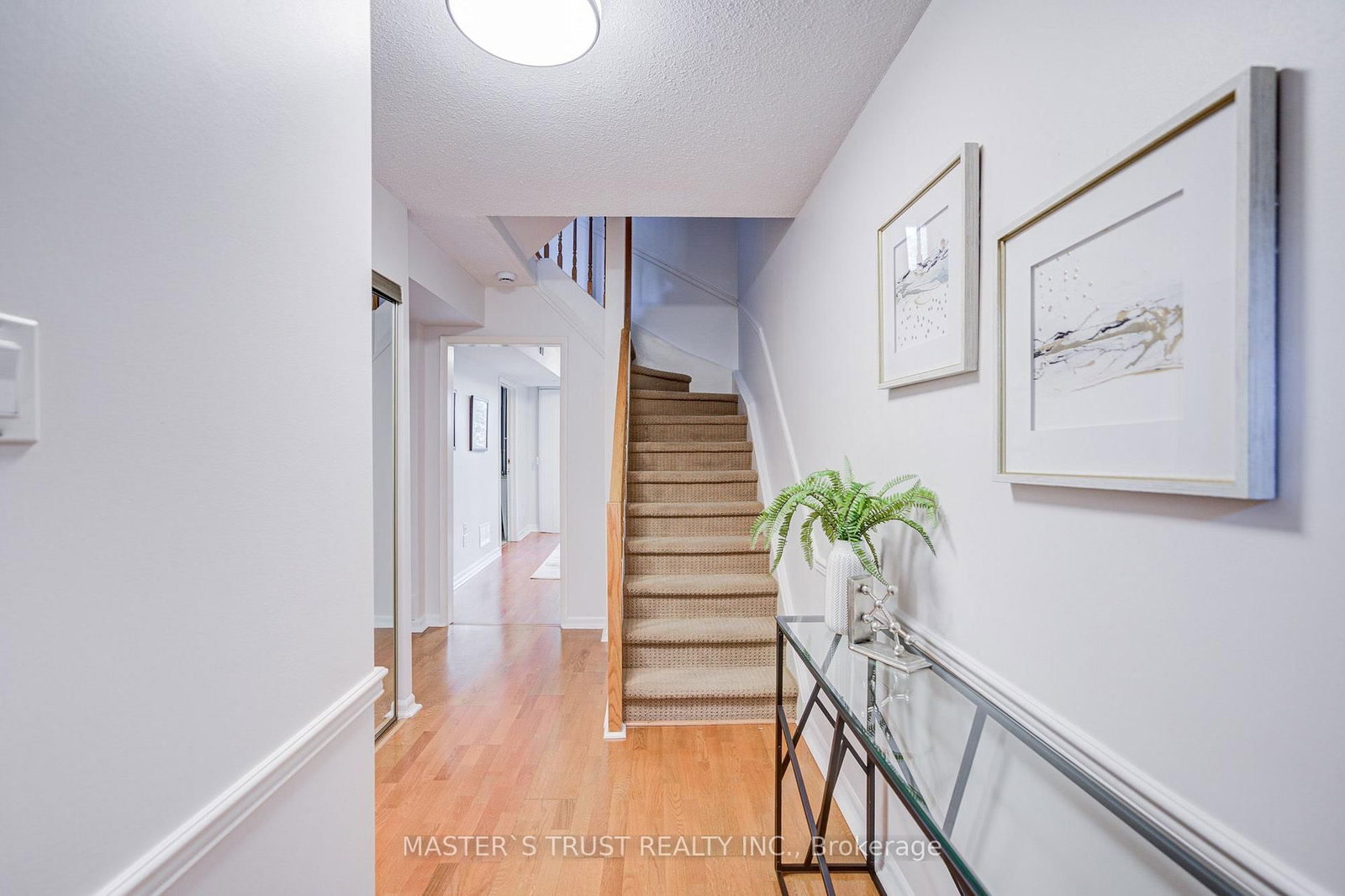 35 Bards Walkway • Toronto, ON photo 5