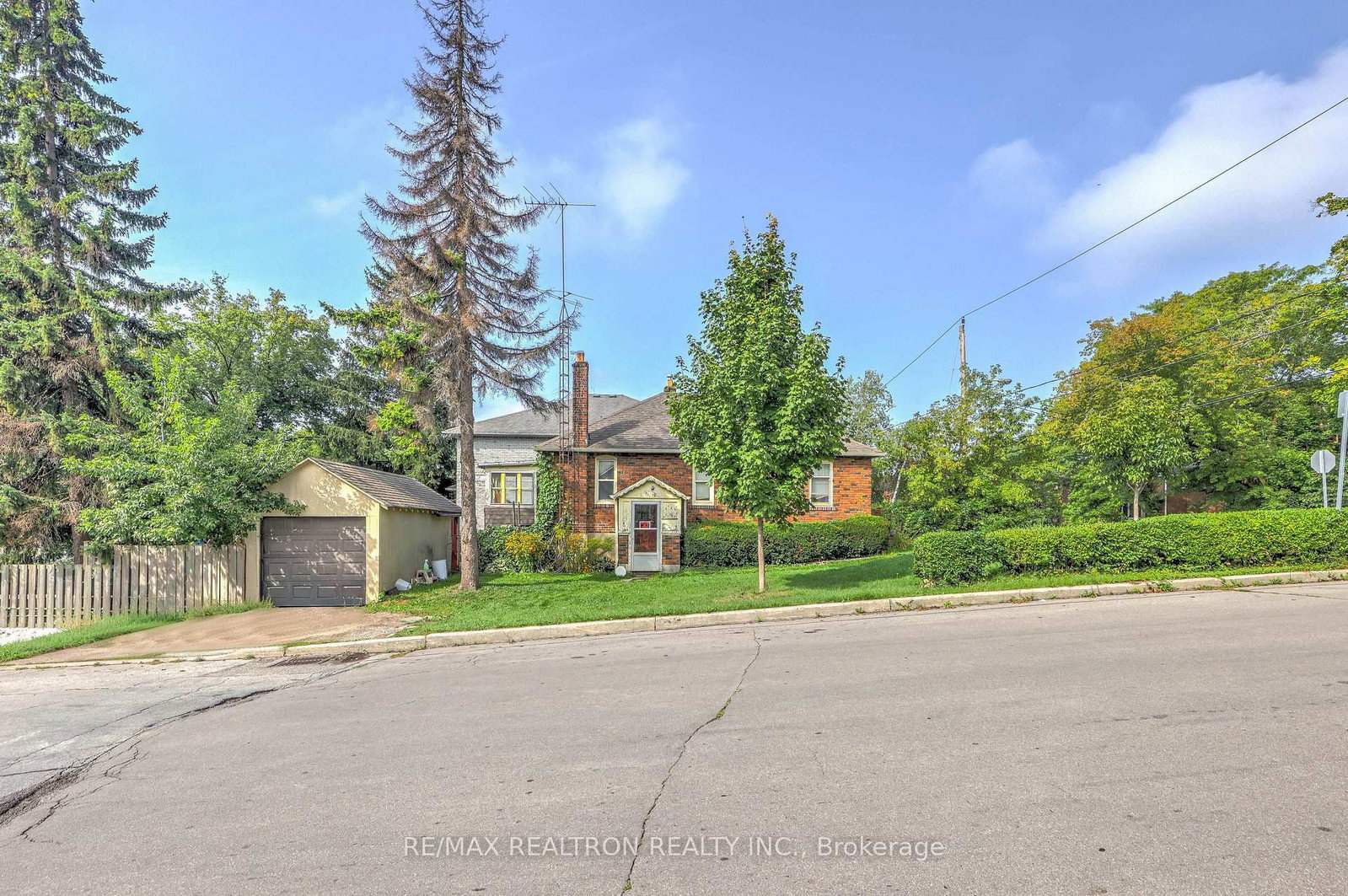 143 Harlandale Avenue • Toronto, ON photo 1