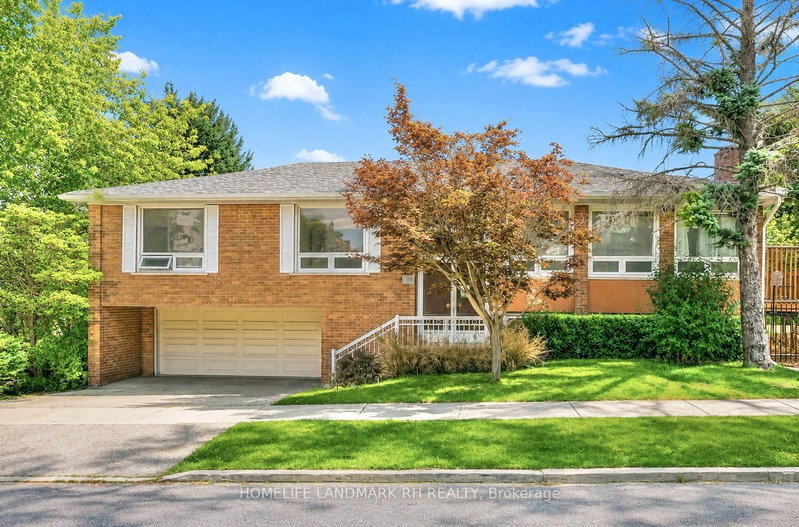 225 Maxome Avenue