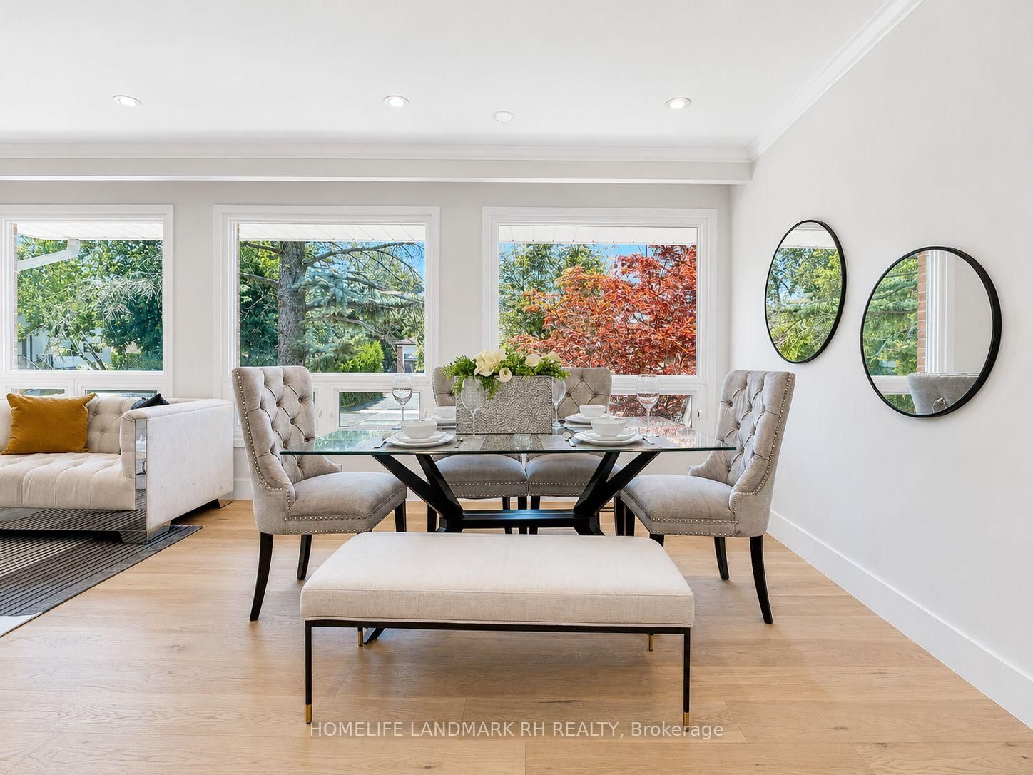 225 Maxome Avenue • Toronto, ON photo 11