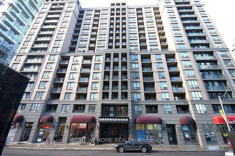 301 - 140 Simcoe Street
