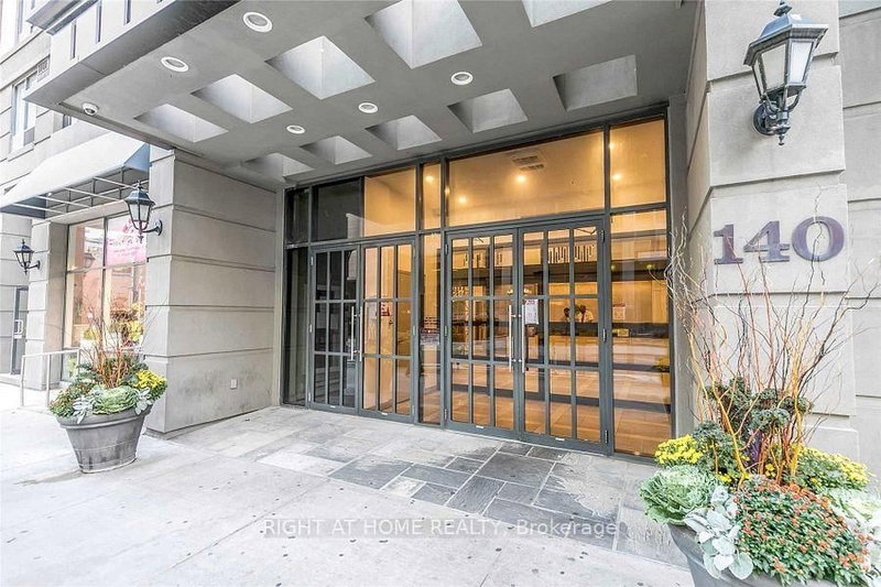301 - 140 Simcoe Street