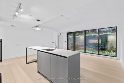 Townhouse for lease at TH09-1720 Bayview Avenue, Toronto, Ontario, M4G 3C4 - Mount Pleasant East - MLS: C13743688