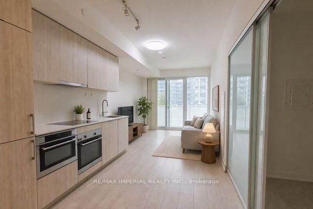 205 - 15 Queens Quay E