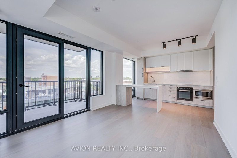 1016 - 89 MontClair Avenue