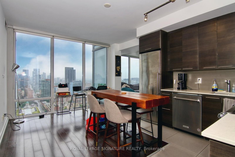 3004 - 1 Market Street