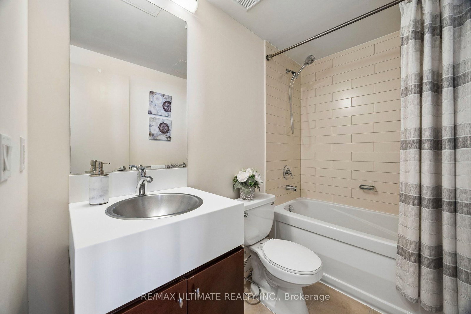 35 Mariner Terrace • #1812 • Toronto, ON photo 16