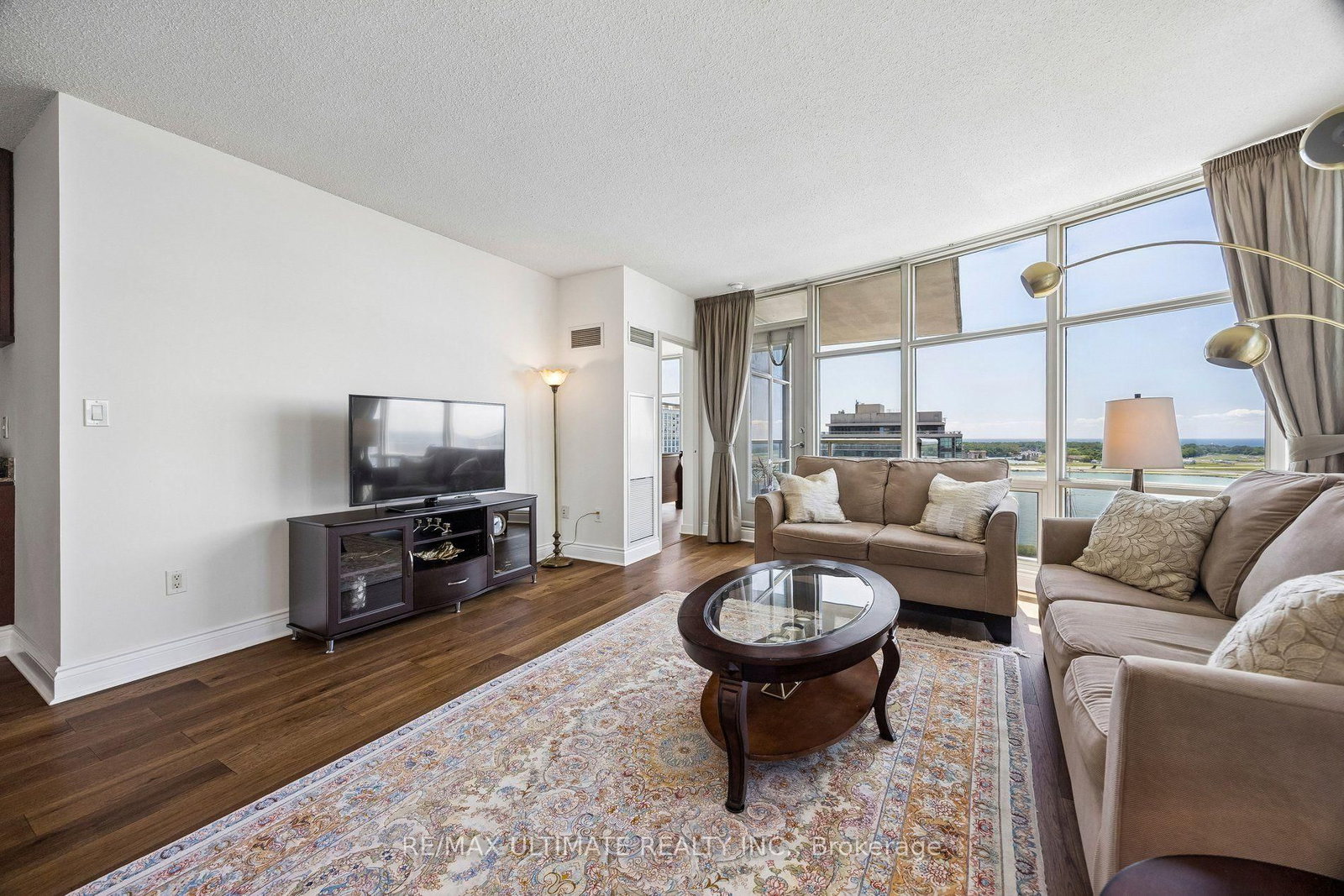 35 Mariner Terrace • #1812 • Toronto, ON photo 9