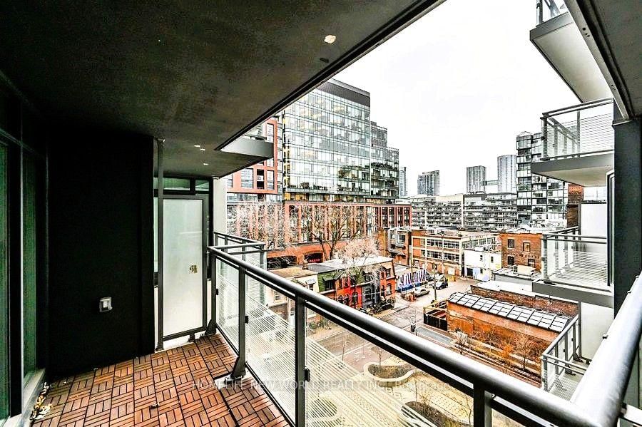 525 Adelaide Street W • #719 • Toronto, ON photo 22