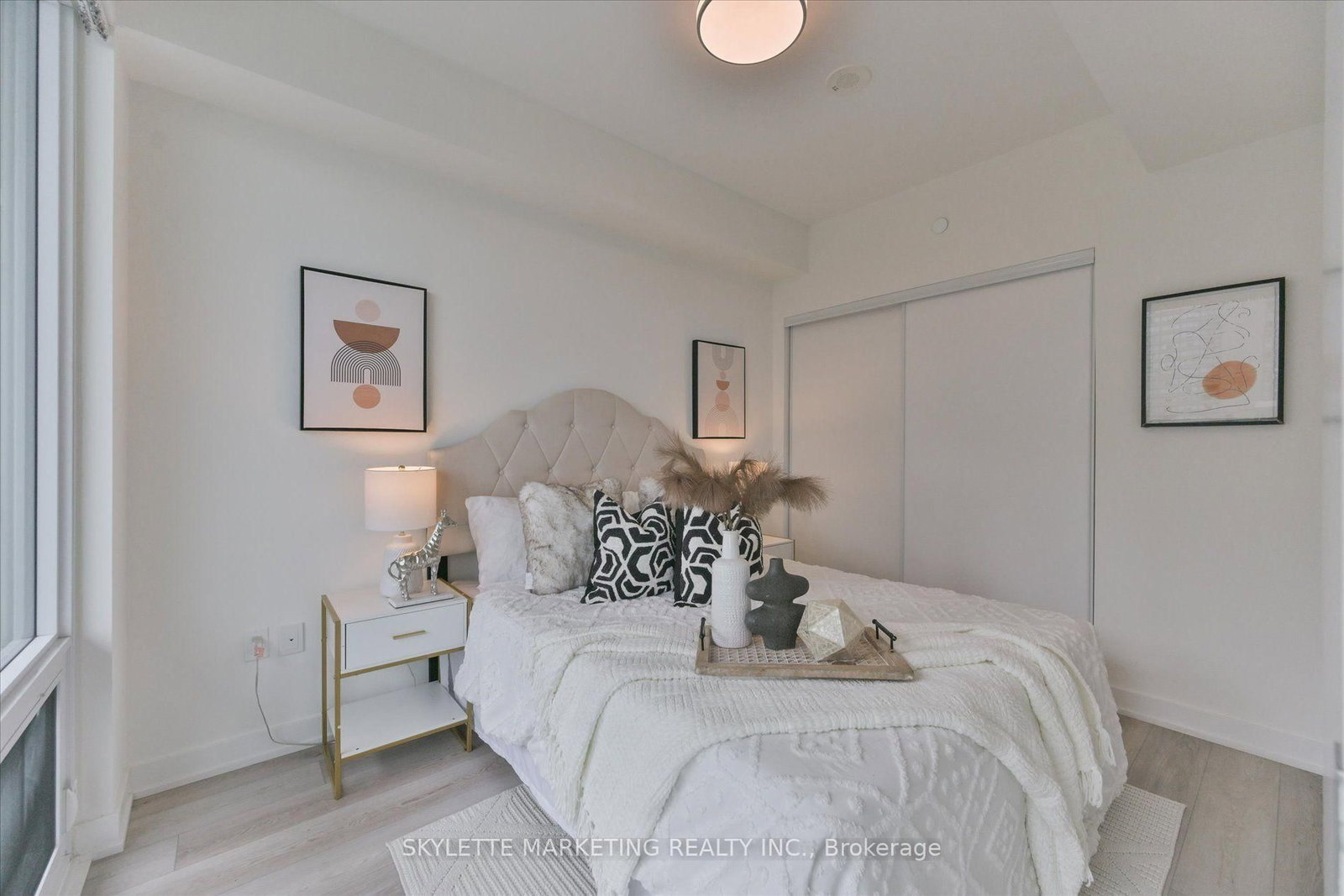 15 Queens Quay E • #617 • Toronto, ON photo 10