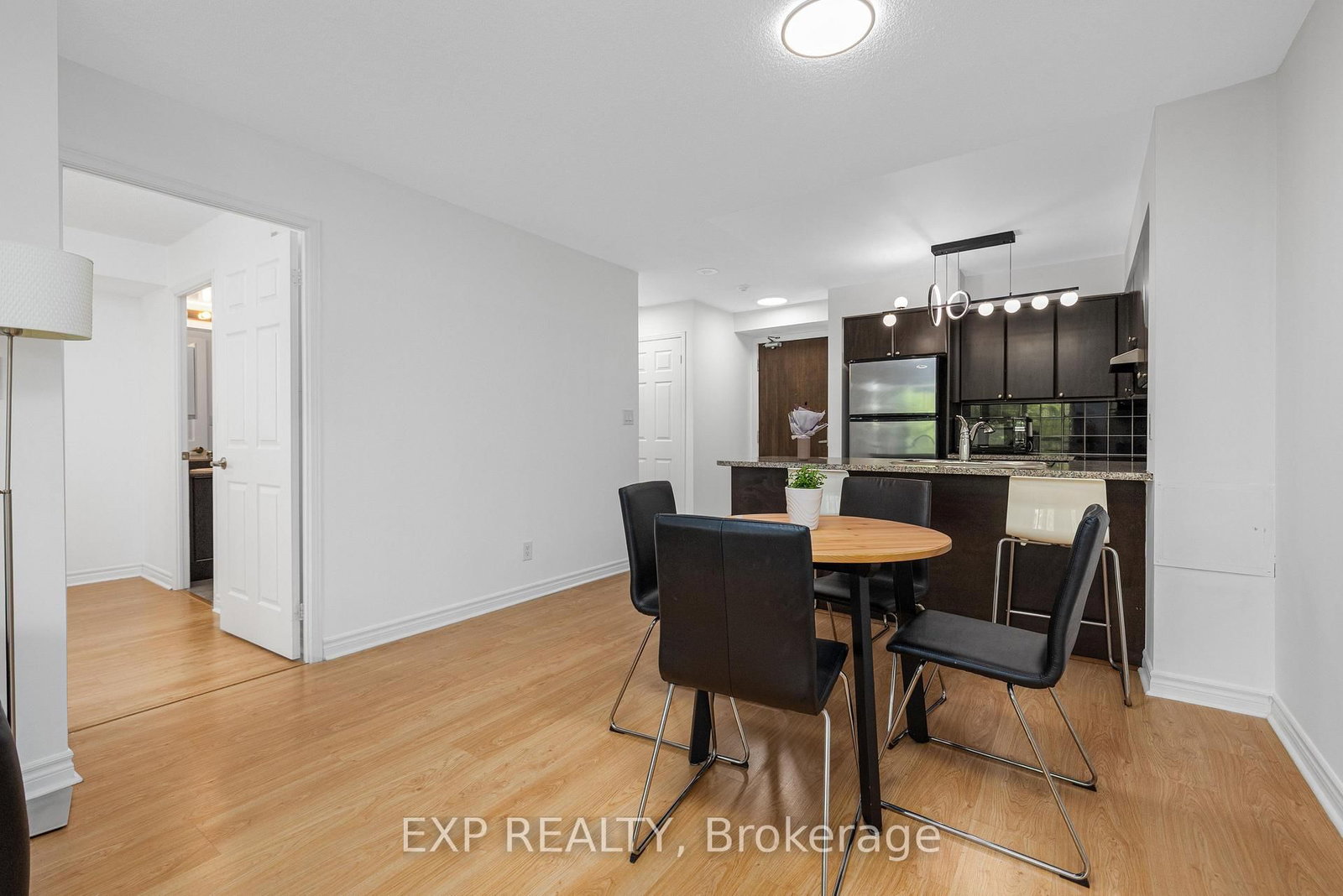 35 Hollywood Avenue • #311 • Toronto, ON photo 10