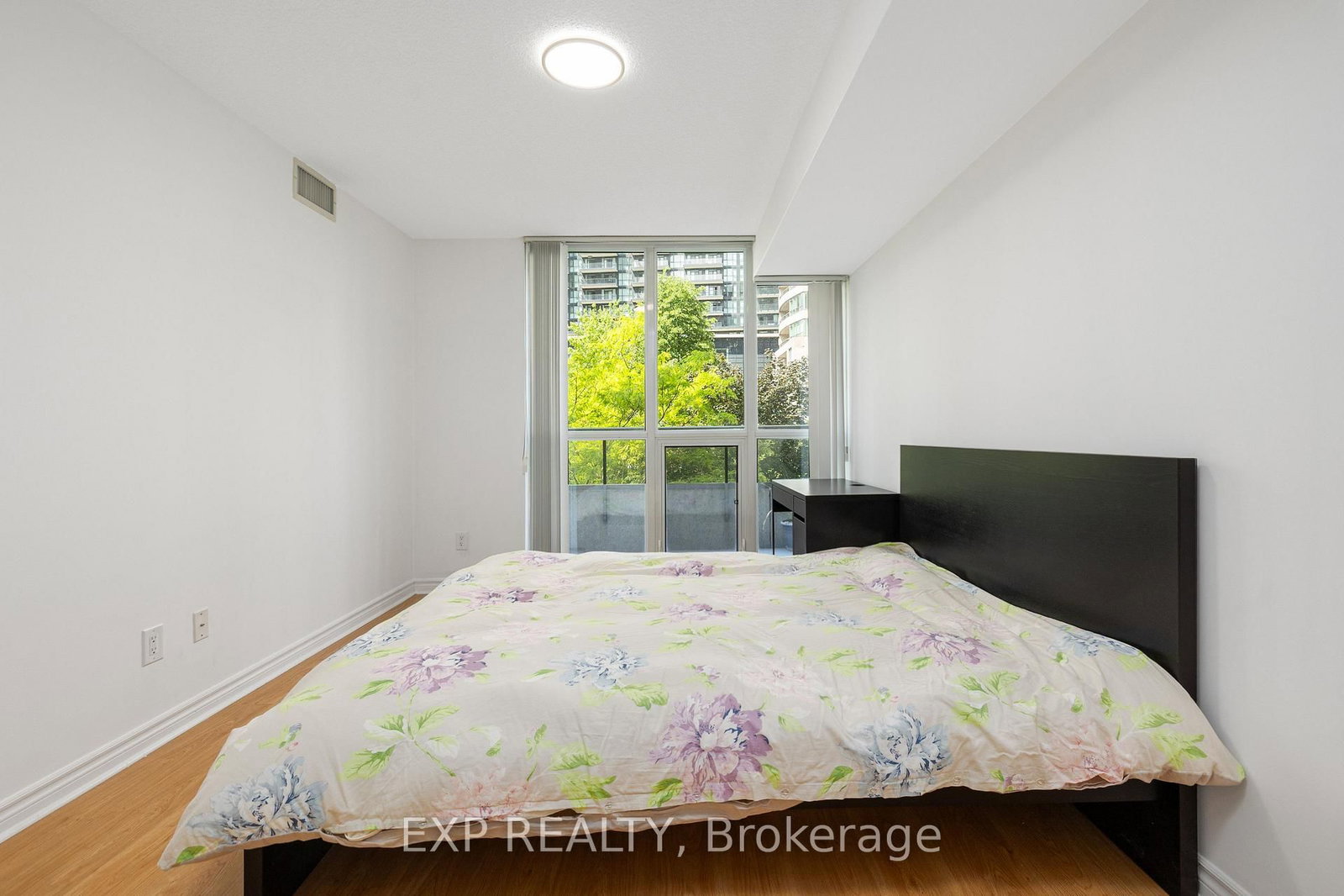 35 Hollywood Avenue • #311 • Toronto, ON photo 16