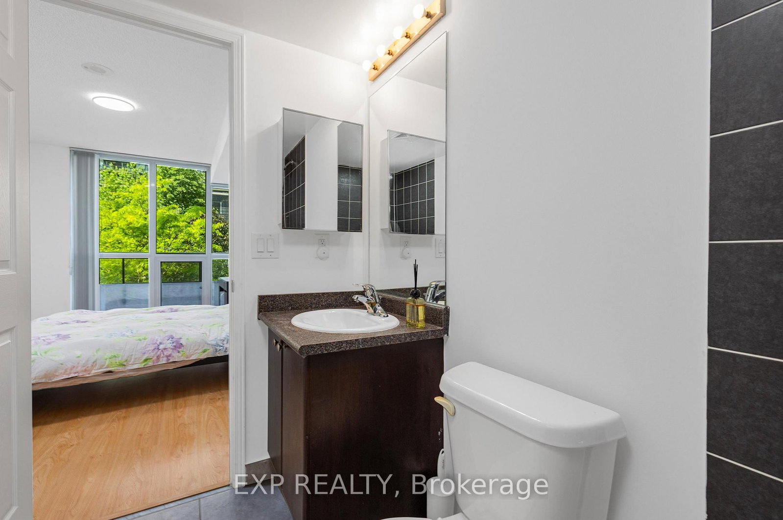 35 Hollywood Avenue • #311 • Toronto, ON photo 19