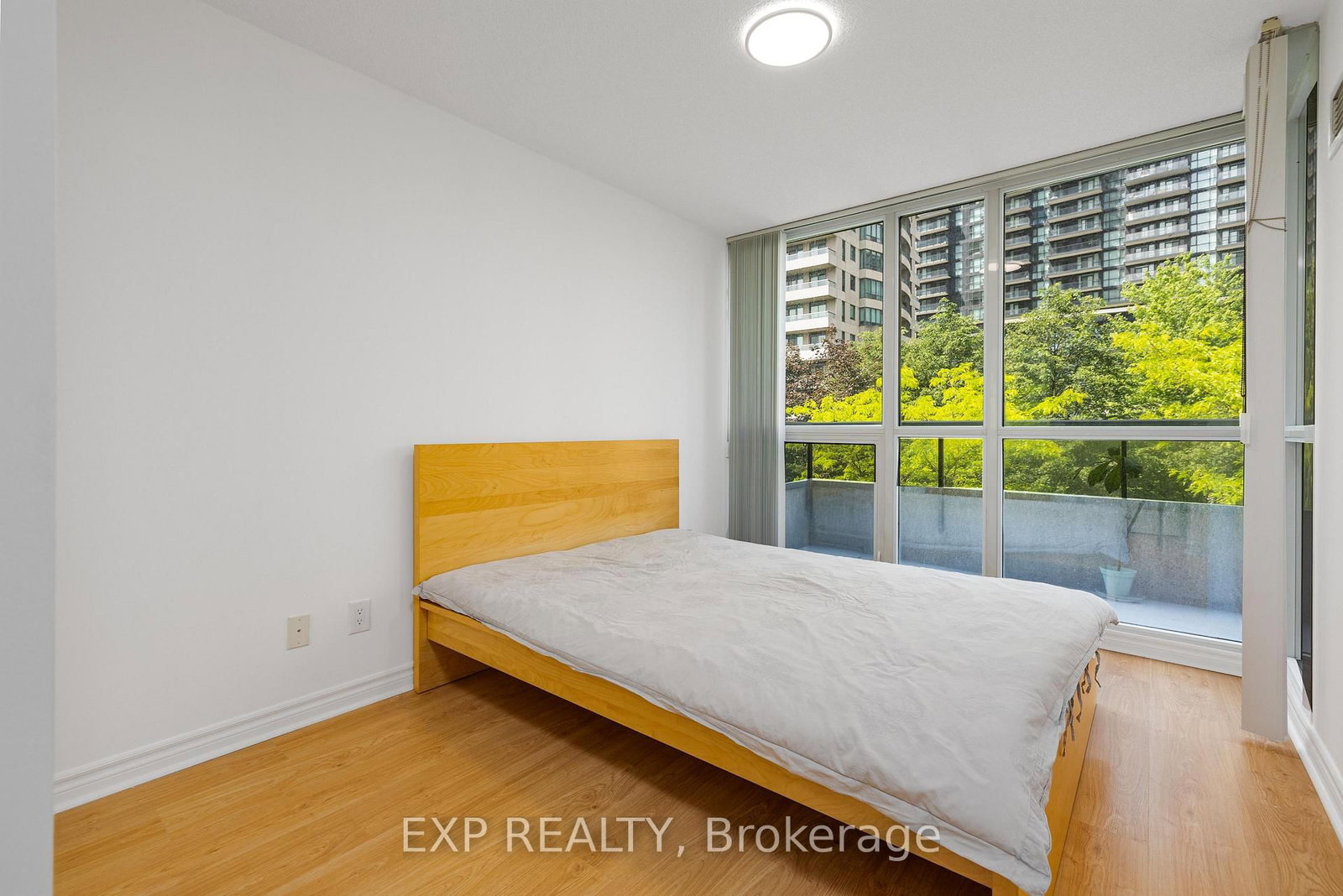 35 Hollywood Avenue • #311 • Toronto, ON photo 21