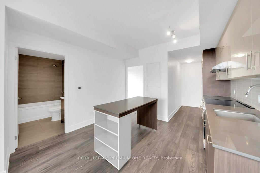 188 Fairview Mall Drive • #2003 • Toronto, ON photo 10