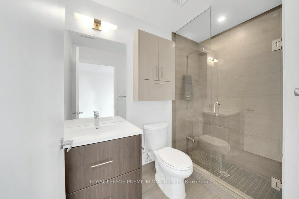 188 Fairview Mall Drive • #2003 • Toronto, ON photo 16