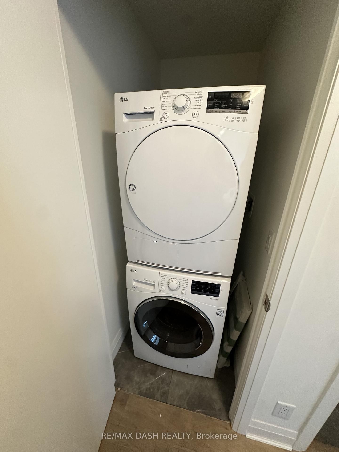 151 Avenue Road • #501 • Toronto, ON photo 10