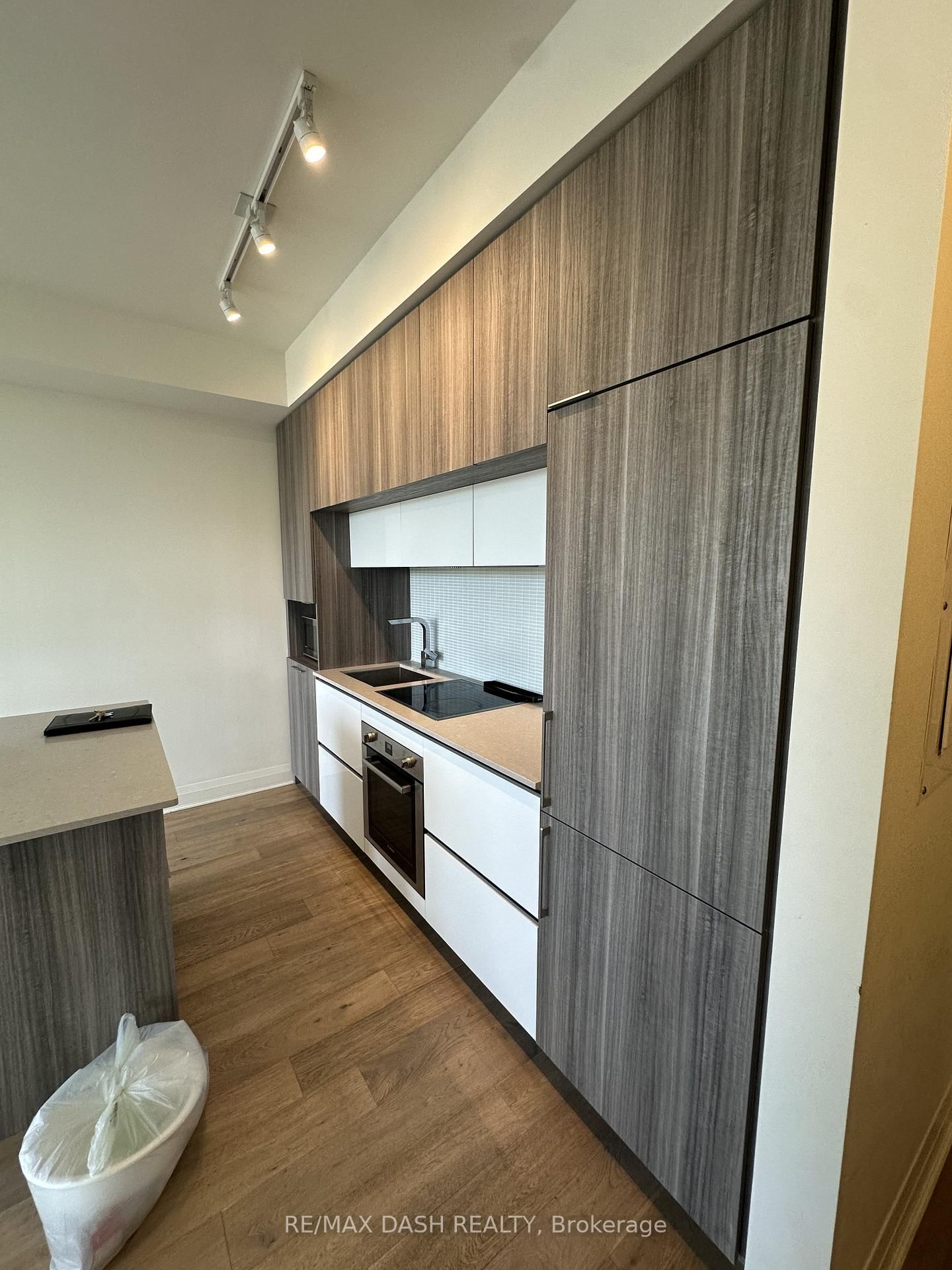 151 Avenue Road • #501 • Toronto, ON photo 13