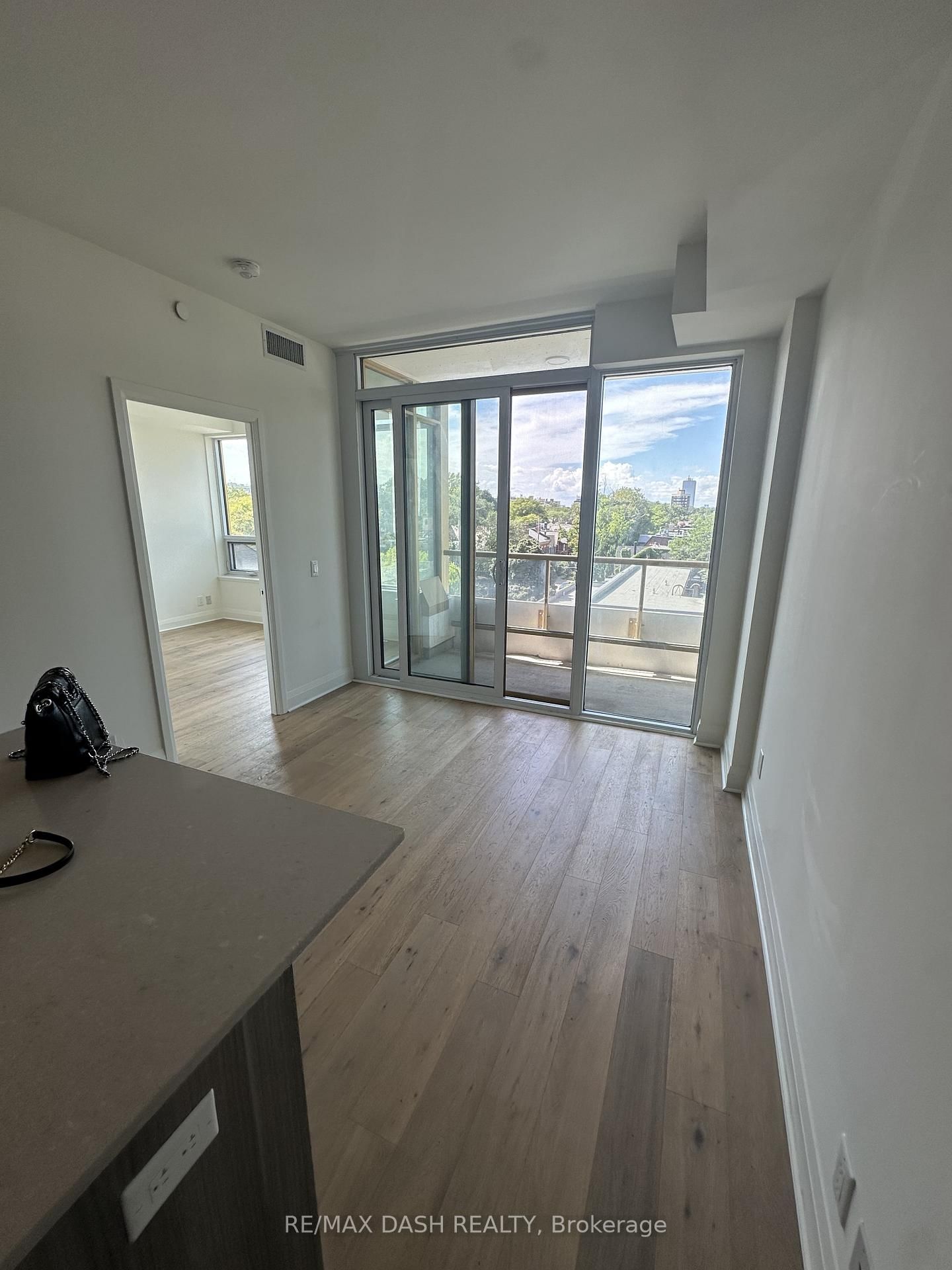 151 Avenue Road • #501 • Toronto, ON photo 16