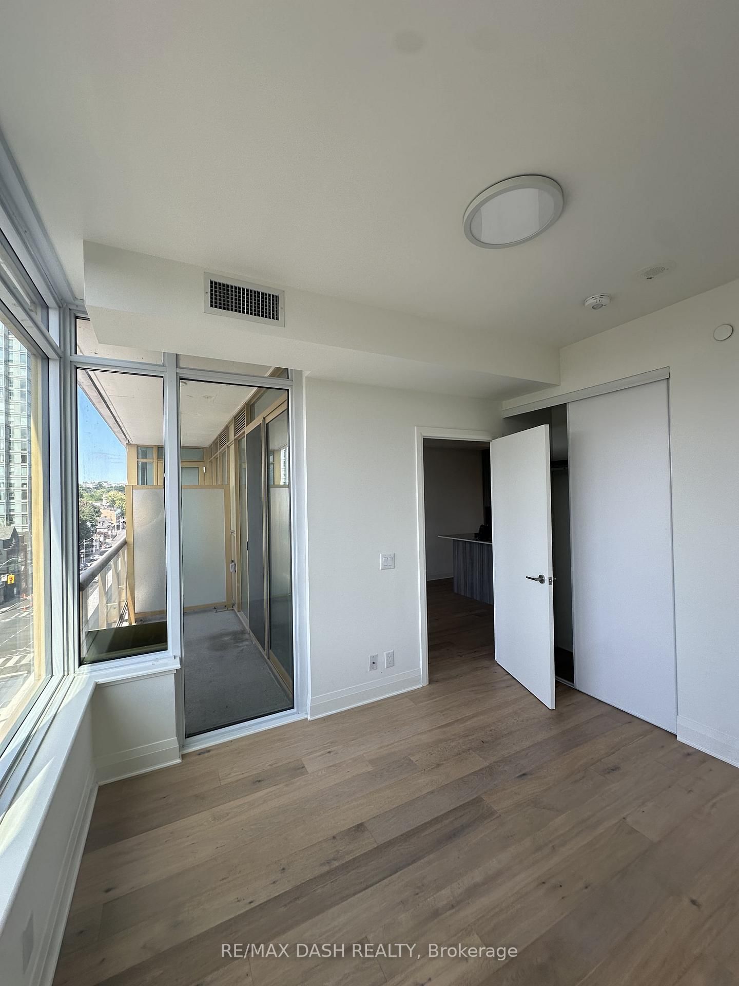 151 Avenue Road • #501 • Toronto, ON photo 19