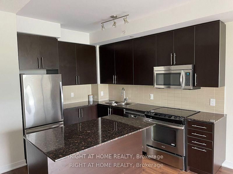 60 Berwick Ave photo 5