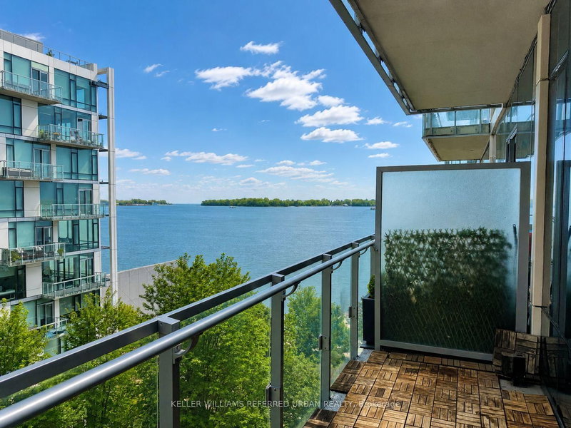 716 - 39 Queens Quay E