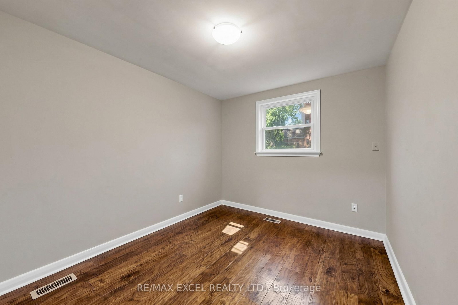 23 Linelle Street • Toronto, ON photo 26