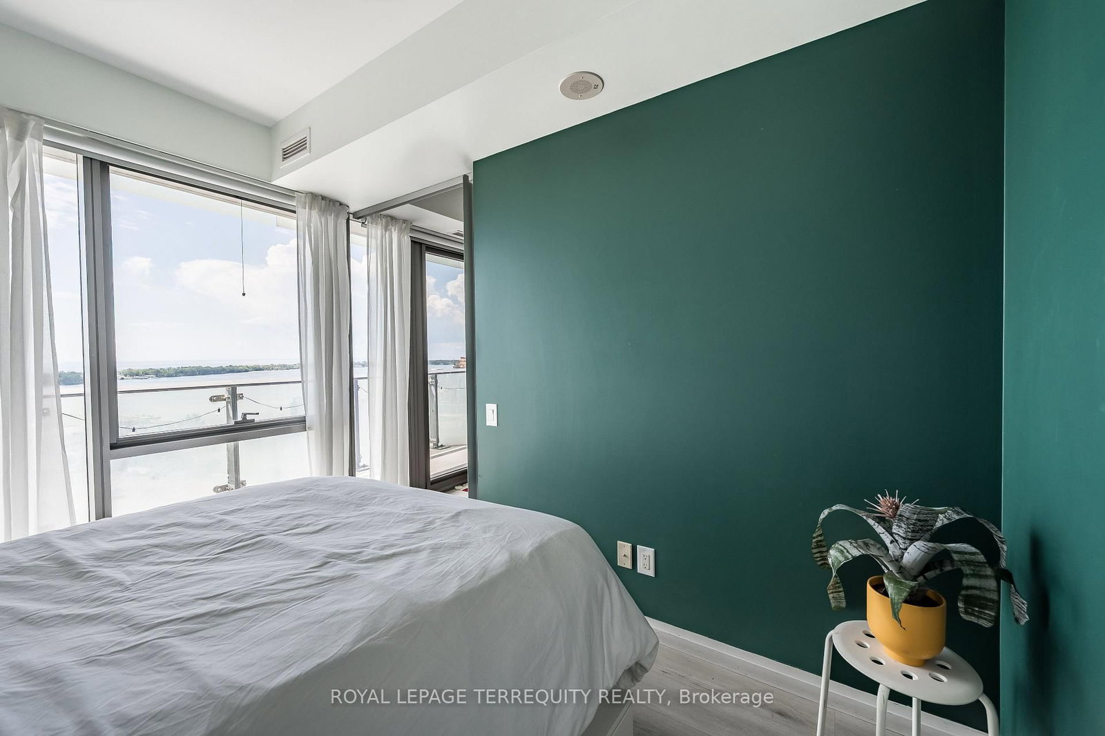70 Distillery Lane • #2107 • Toronto, ON photo 12