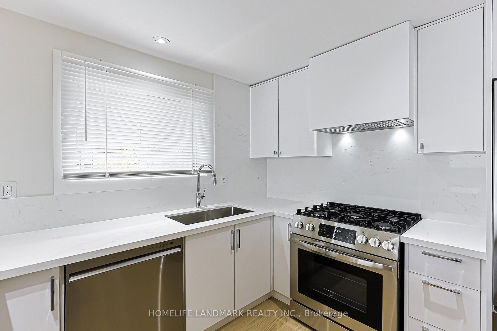 74 Navaho Drive • Toronto, ON photo 12
