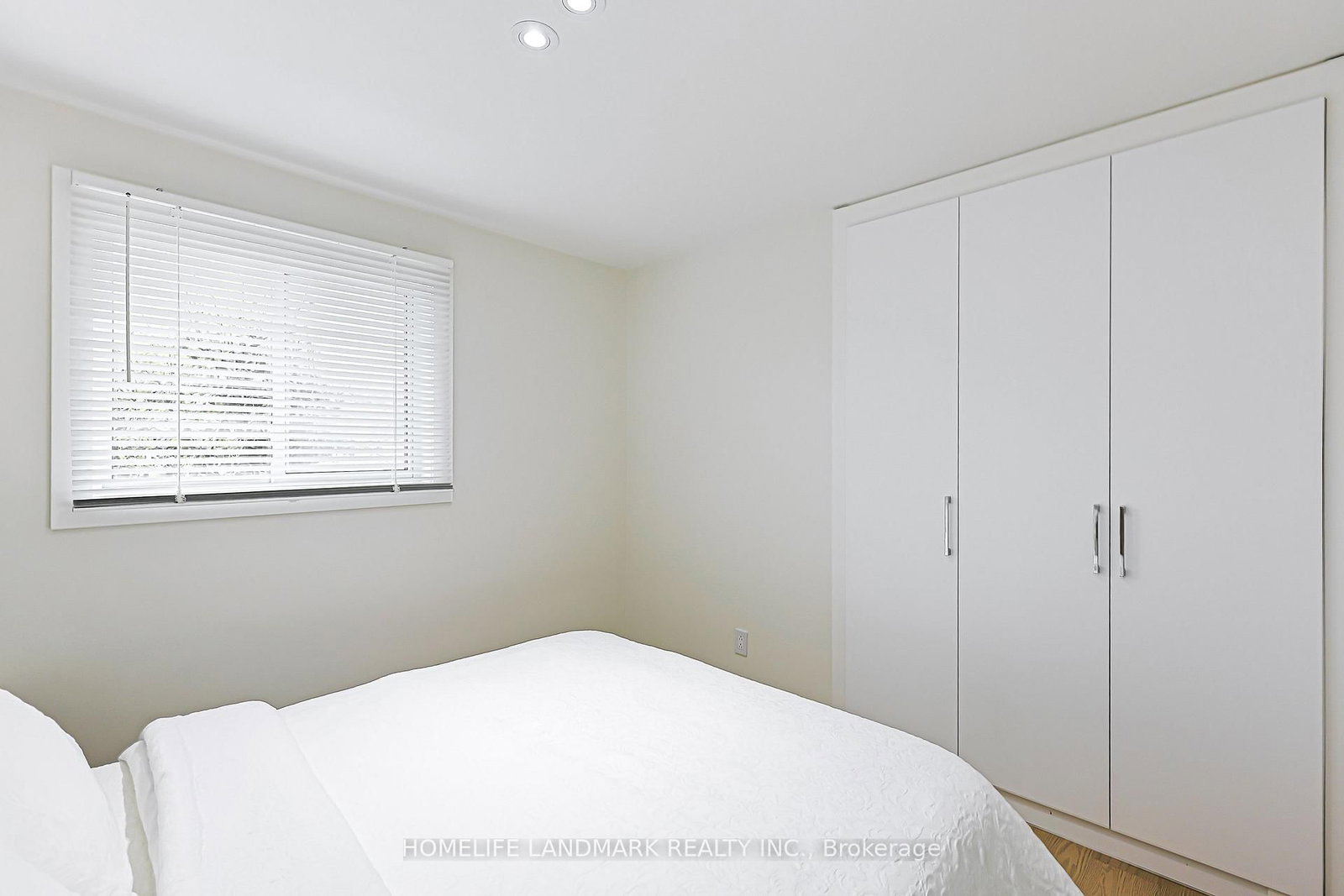 74 Navaho Drive • Toronto, ON photo 21
