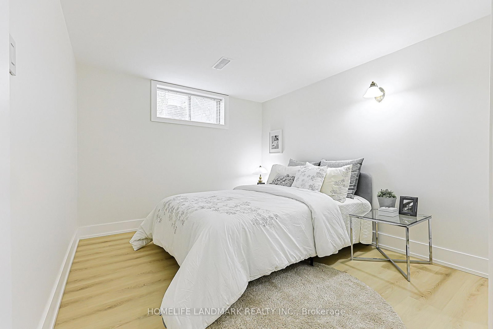 74 Navaho Drive • Toronto, ON photo 33