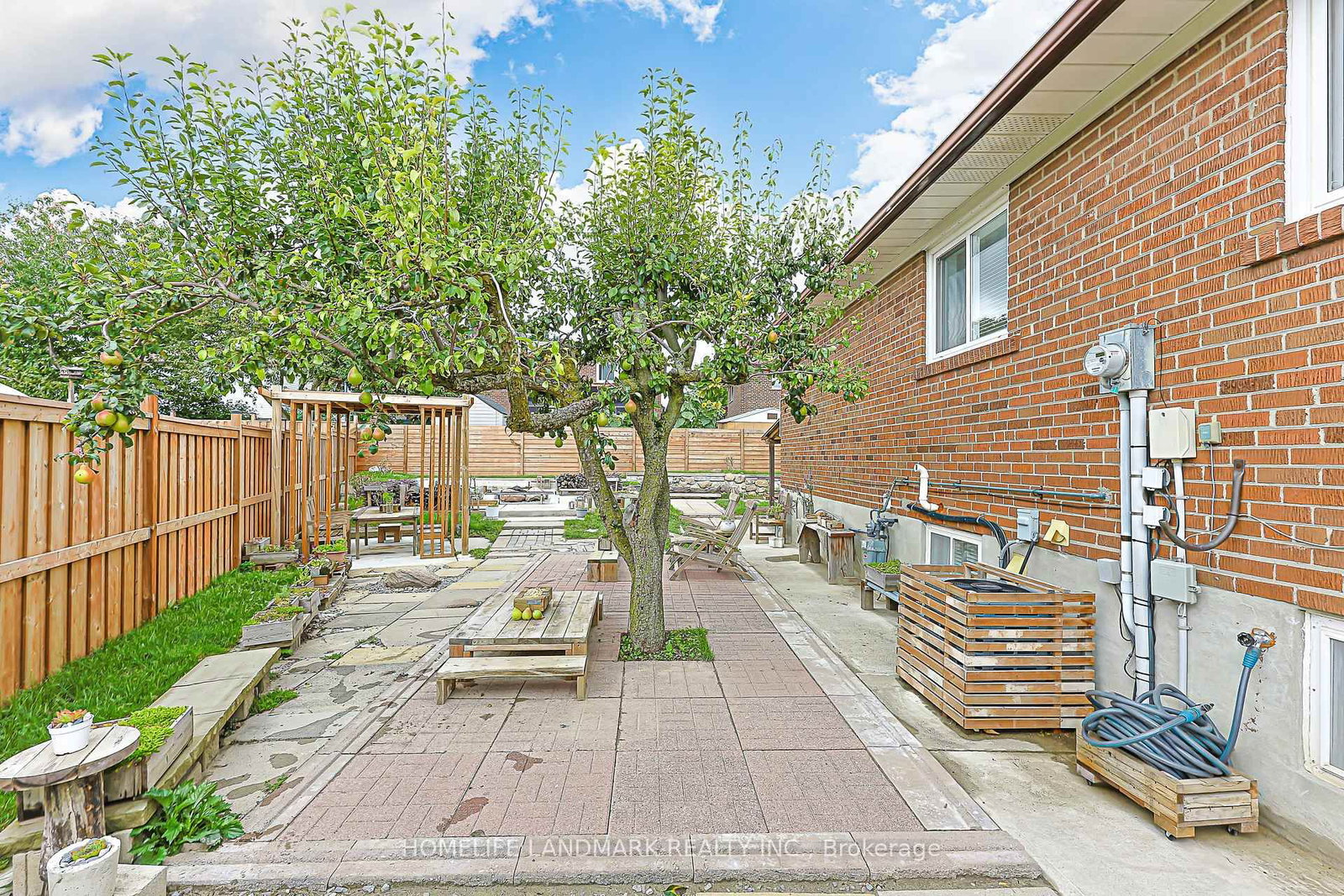 74 Navaho Drive • Toronto, ON photo 40