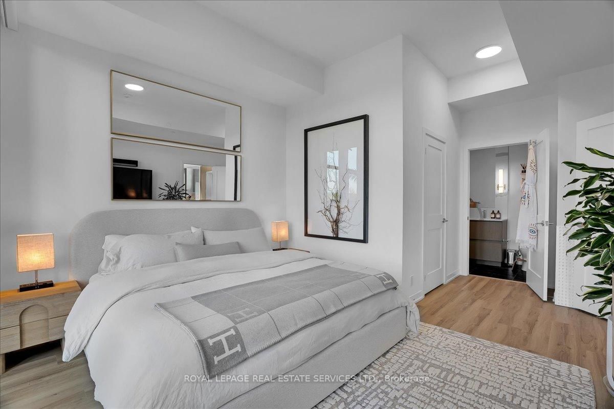 1 Hillsdale Avenue W • #706 • Toronto, ON photo 27