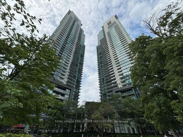 3201 - 5168 Yonge Street S