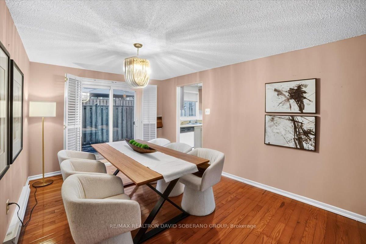 52 Antibes Drive • Toronto, ON photo 10