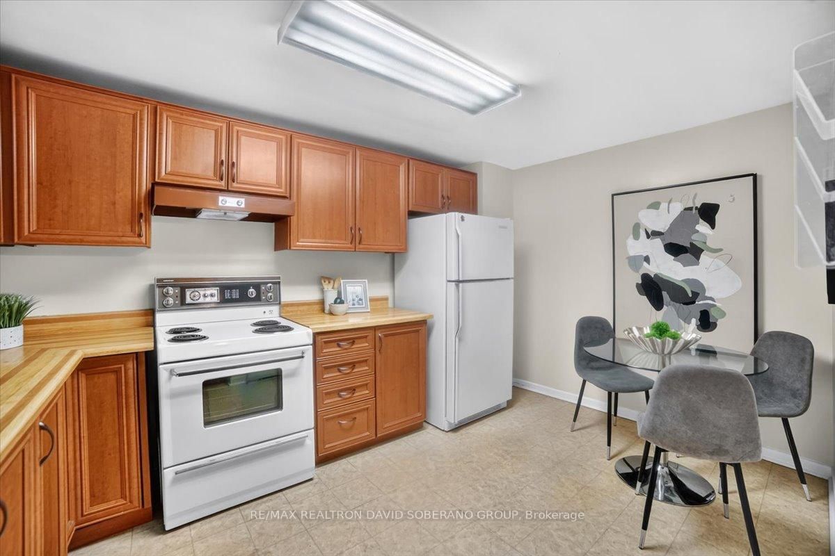 52 Antibes Drive • Toronto, ON photo 18
