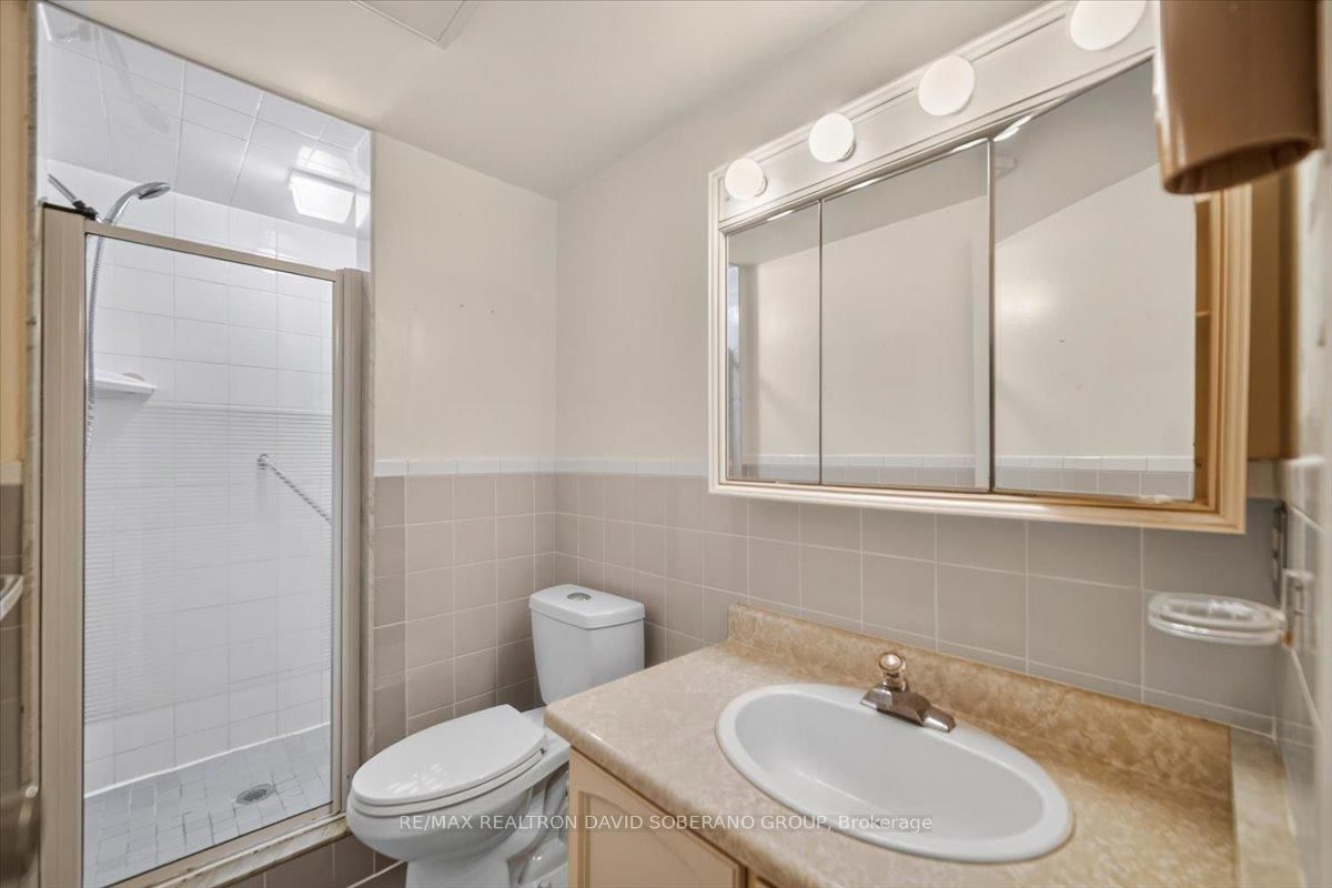 52 Antibes Drive • Toronto, ON photo 47