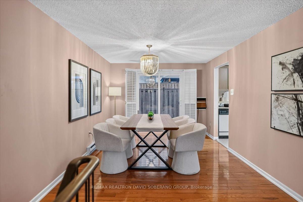 52 Antibes Drive • Toronto, ON photo 5