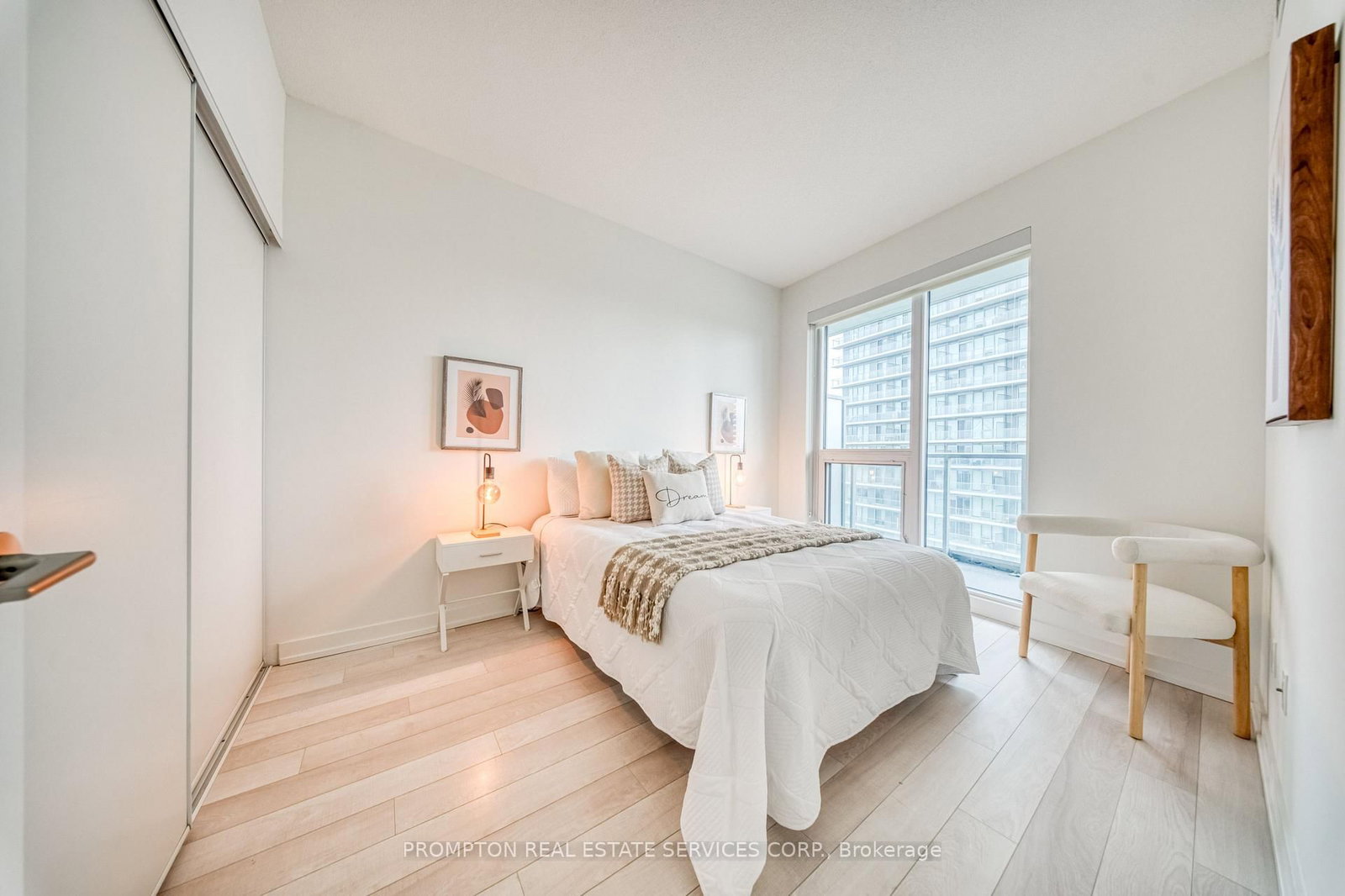 117 Mcmahon Drive • #2807 • Toronto, ON photo 13