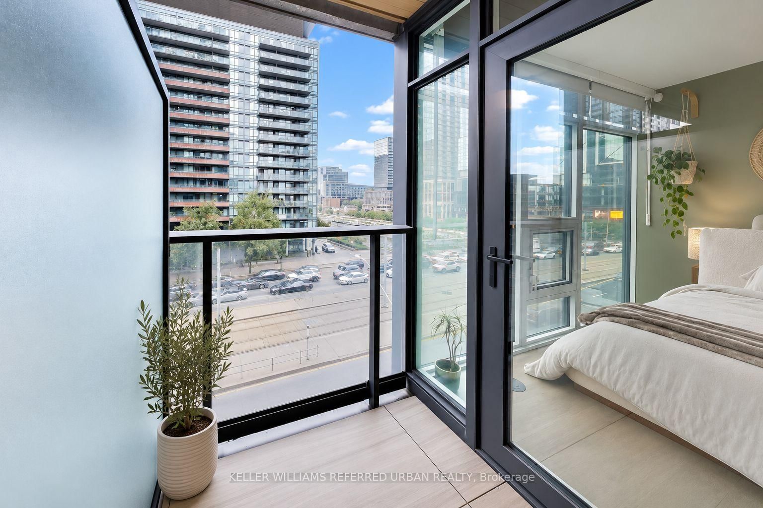 3 Concord CityPlace Way • #530 • Toronto, ON photo 18