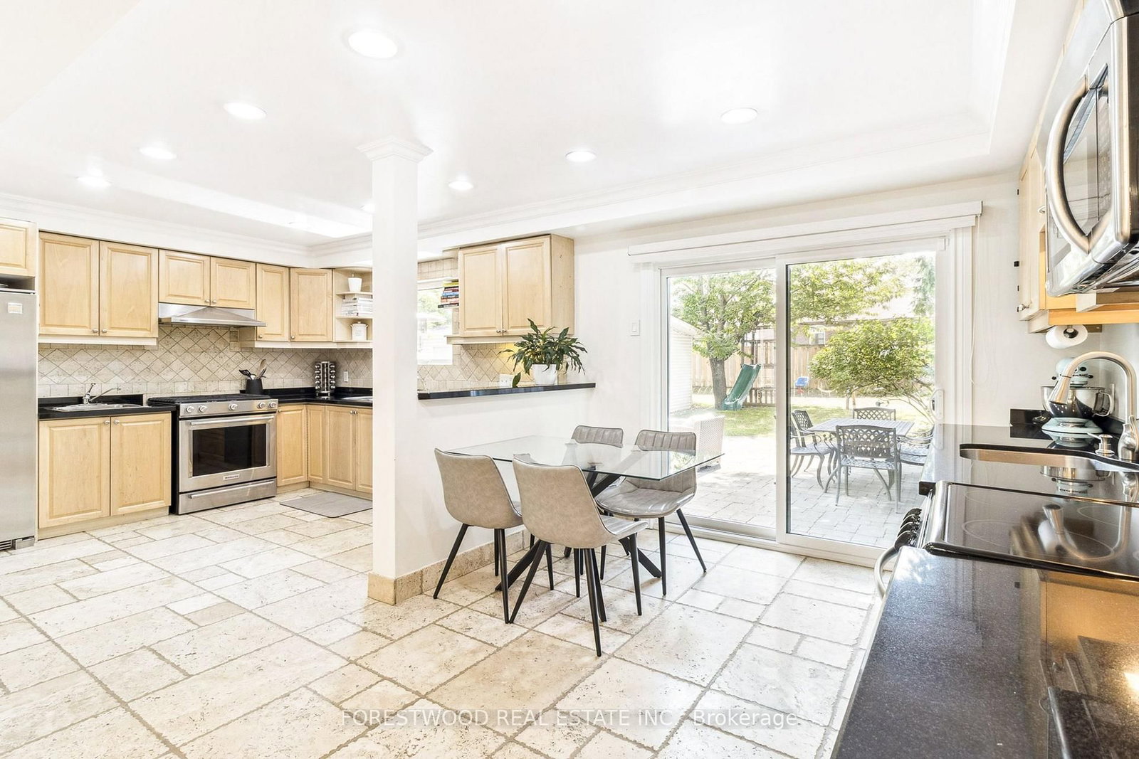 37 Almore Avenue • Toronto, ON photo 13