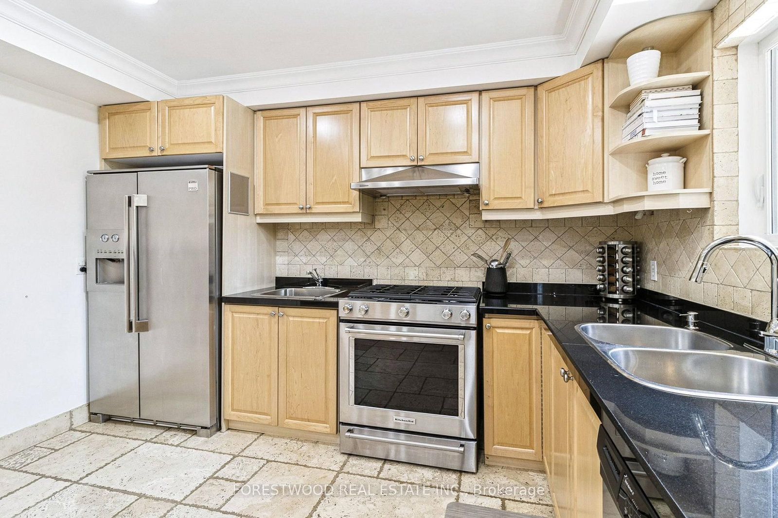 37 Almore Avenue • Toronto, ON photo 18