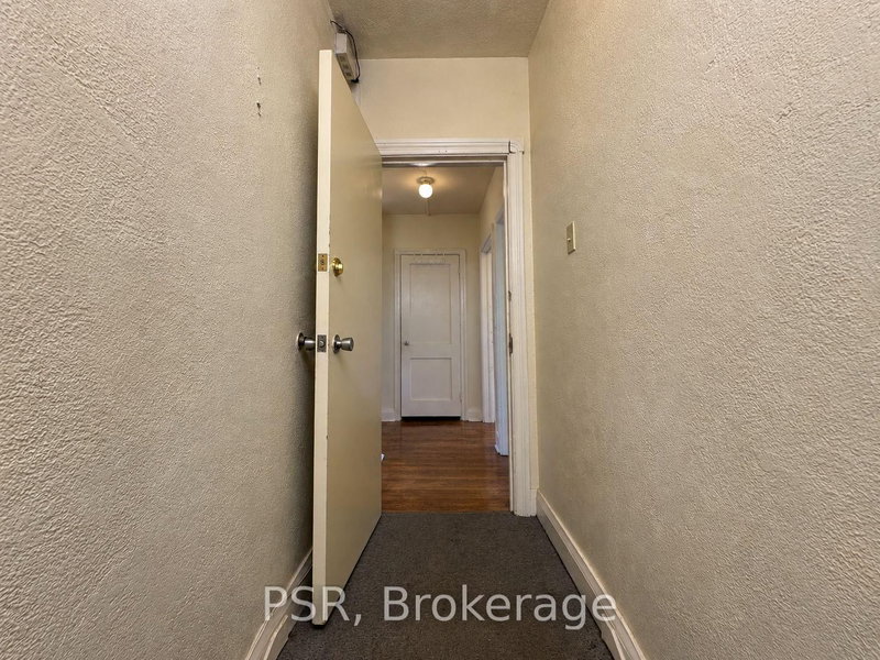 2 Upper - 168 Vaughan Road