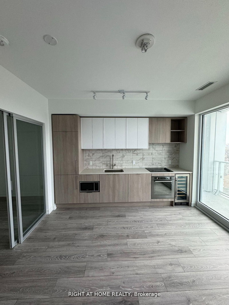 1512 - 2020 Bathurst Street