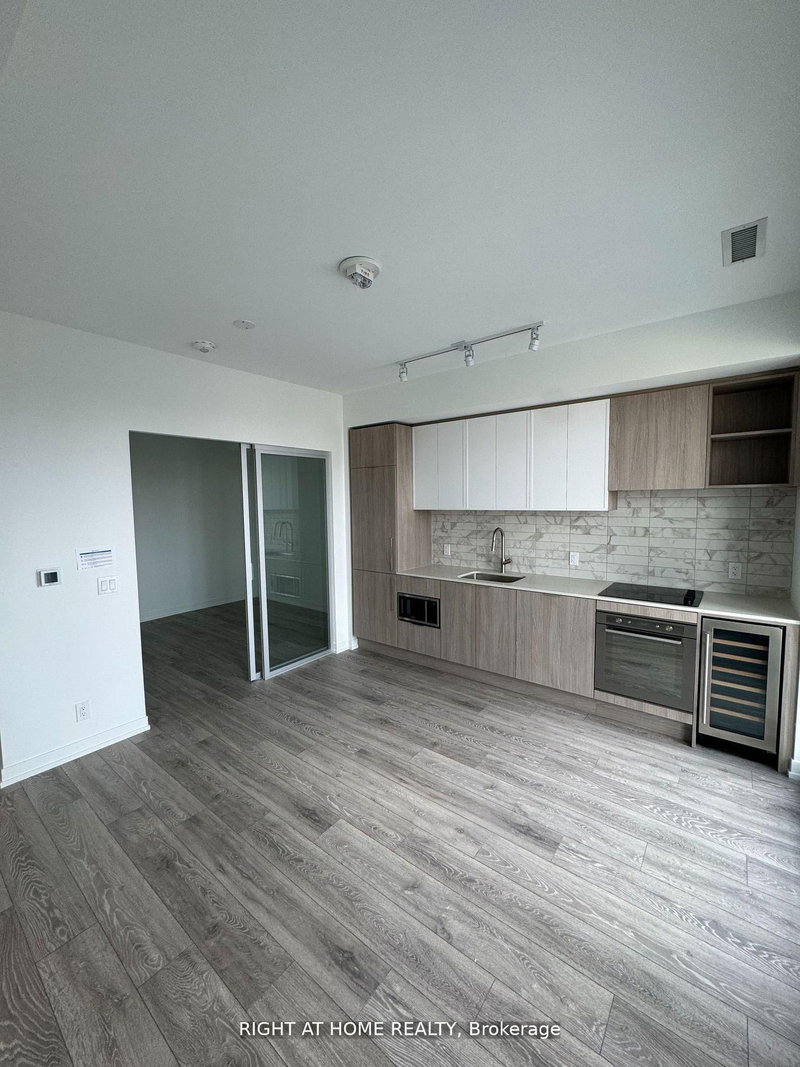1512 - 2020 Bathurst Street