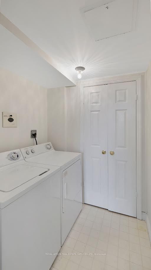 215 The Donway W • #616 • Toronto, ON photo 16