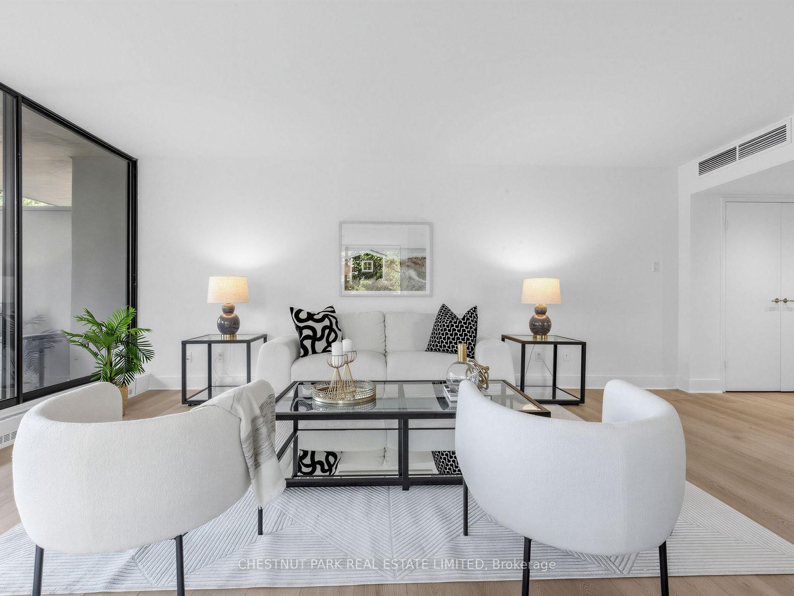 10 Avoca Avenue • #401 • Toronto, ON photo 11