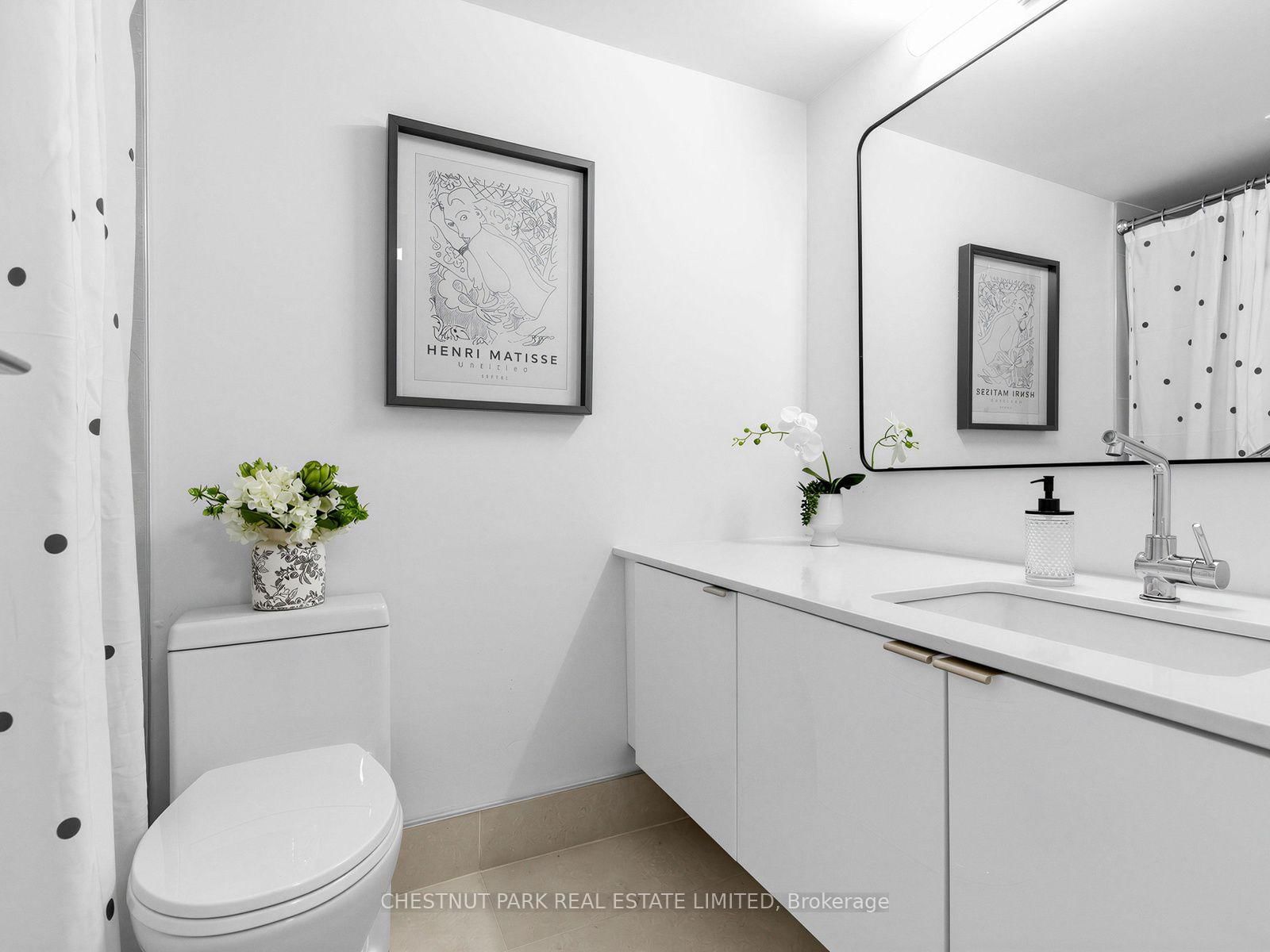 10 Avoca Avenue • #401 • Toronto, ON photo 25