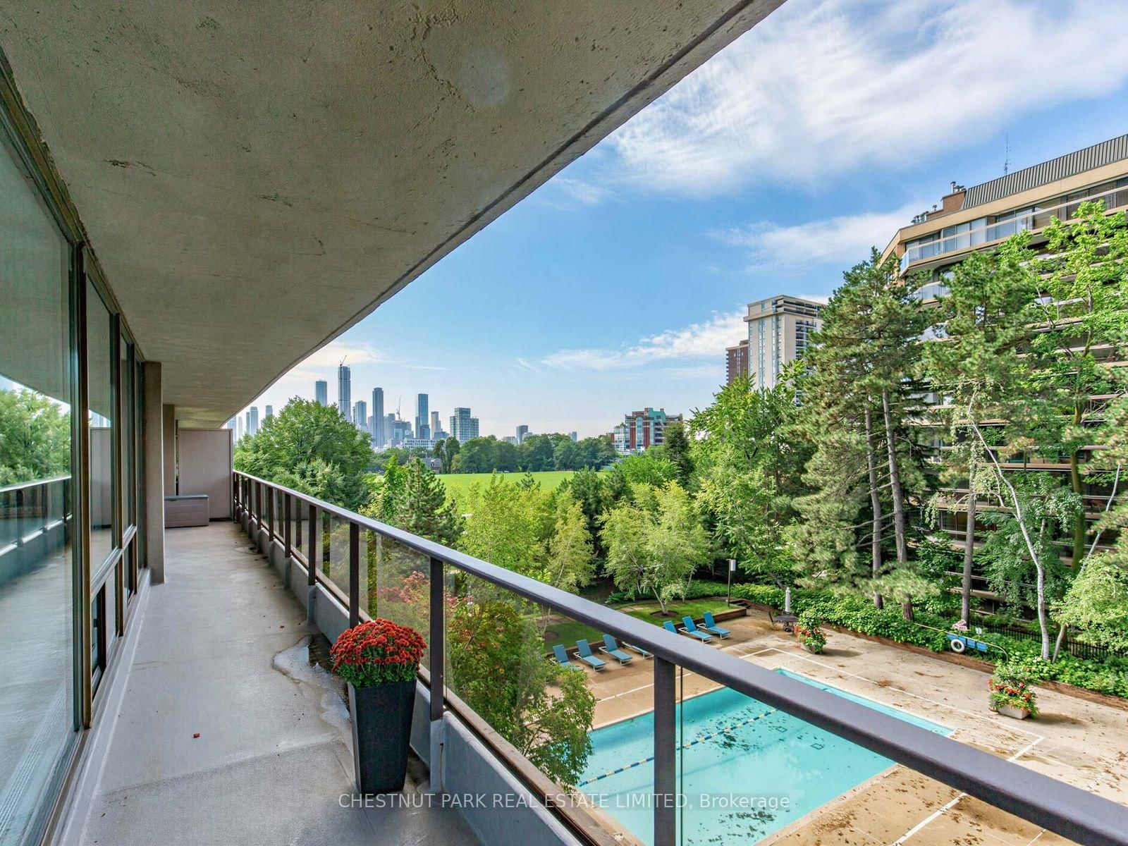 10 Avoca Avenue • #401 • Toronto, ON photo 29