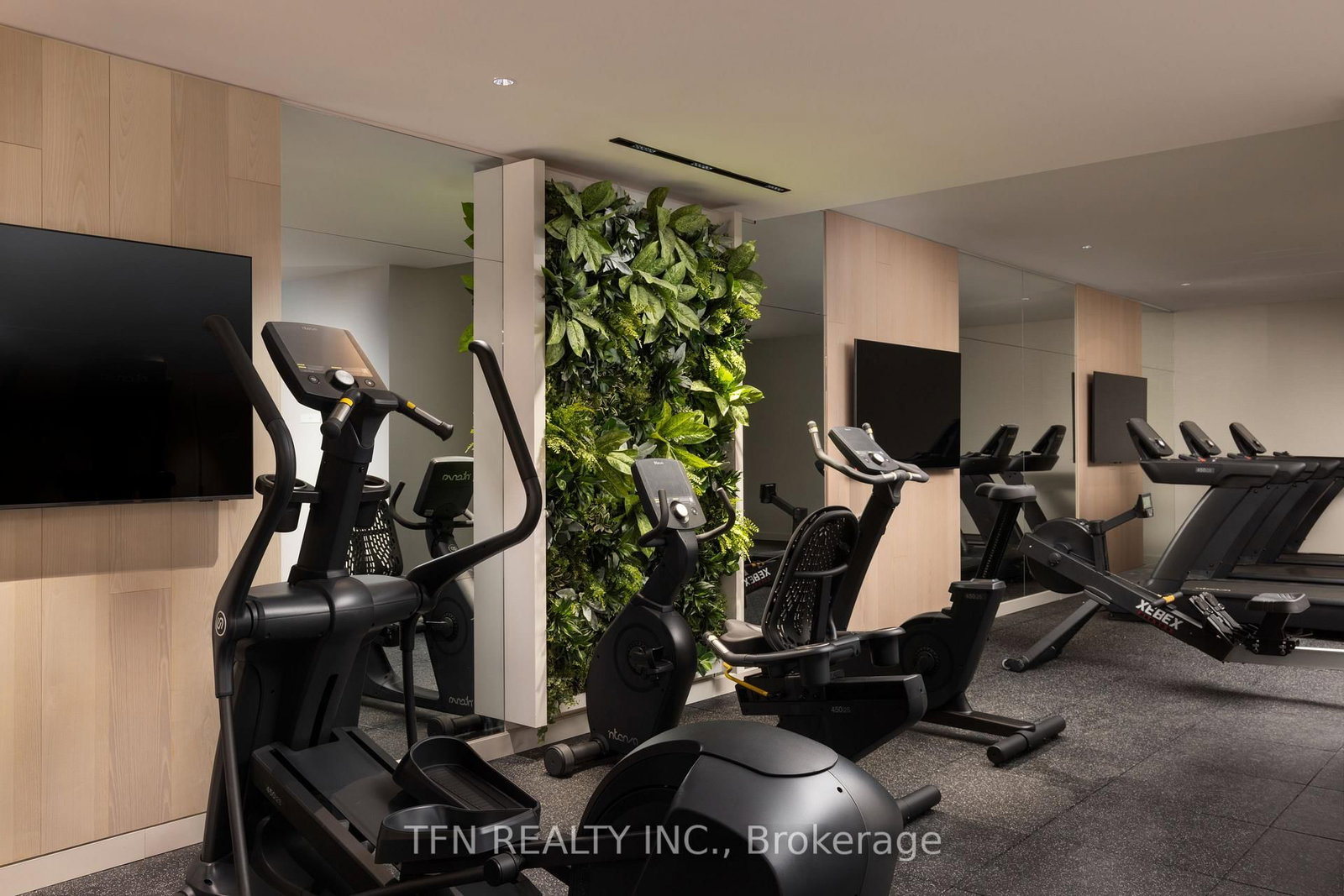 15 Richardson Street • #215 • Toronto, ON photo 32